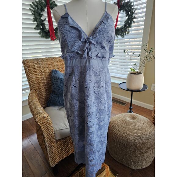 Bardot Vienna Lace Overlay Dress Dusty Blue Size 10 EUC - Picture 2 of 12